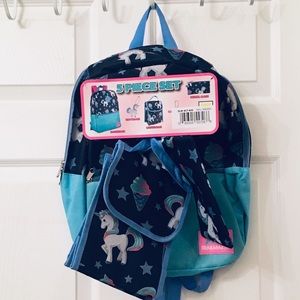 NWT 4 pc set: backpack, pencilcase, hook, lunchbox